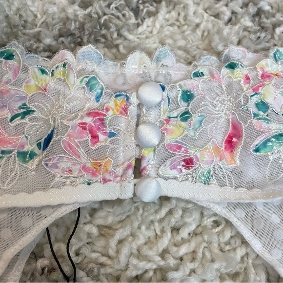 For Love and Lemons Outline Floral Garter White/Rainbow Small - Picture 10 of 11